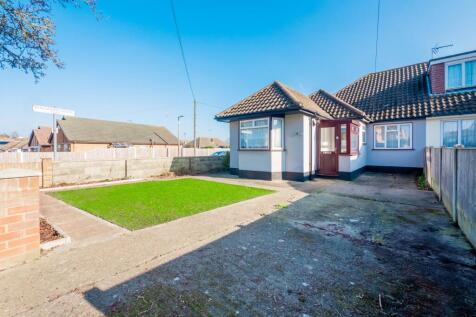 3 bedroom semi-detached bungalow for sale
