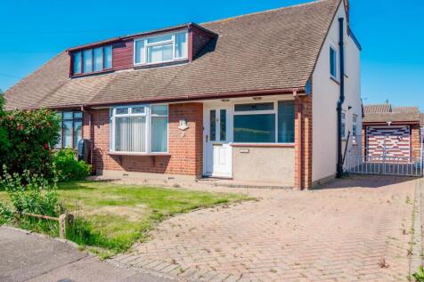 Silverthorne Close, Rochford SS4 3 bed semi