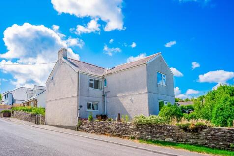 Highgate Hill, St. Columb TR9 4 bed detached house for sale