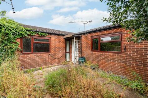 2 bedroom bungalow for sale