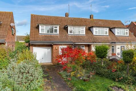 4 bedroom semi-detached house for sale