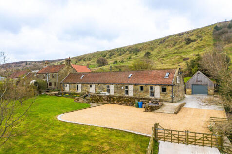 3 bedroom barn conversion for sale