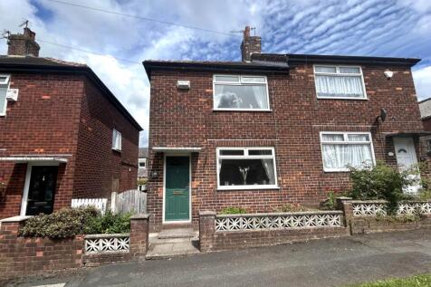 14 Moreton Street, Oldham, OL9 0LP 2 bed semi