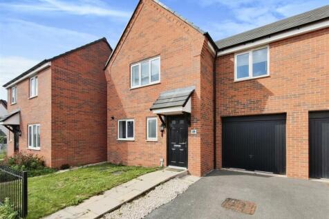 4 bedroom semi-detached house for sale