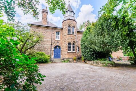 7 bedroom detached house for sale