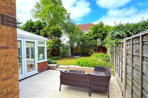 Lincoln Close, Woolston 3 bed detached house for sale