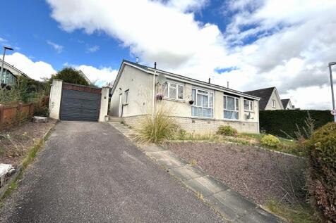 2 bedroom semi-detached bungalow for sale