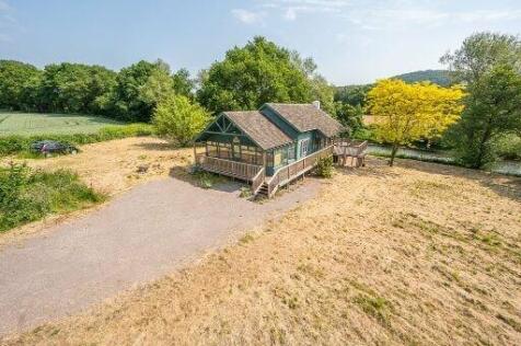 Kemeys Road, Chain Bridge... 2 bed lodge for sale