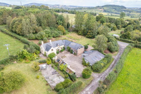 Newcastle, Monmouth, Monmouthshire 5 bed detached house for sale