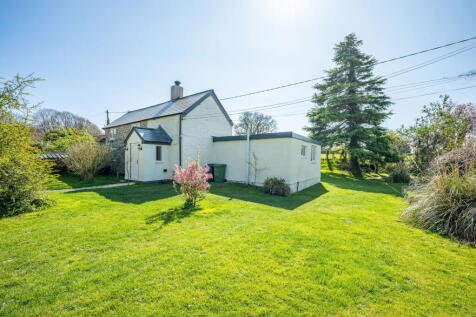 2 bedroom detached house for sale