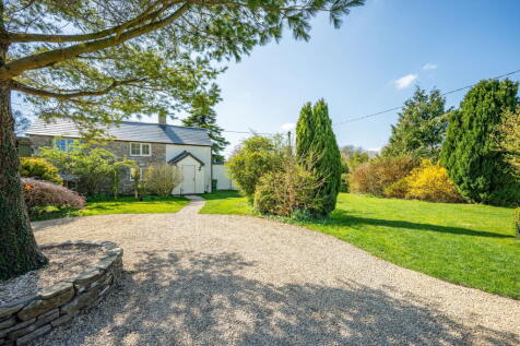 2 bedroom detached house for sale
