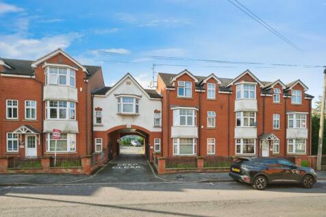 2 bedroom flat for sale