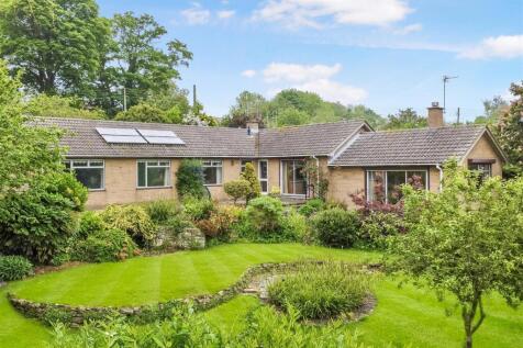Main Street, Boothby Graffoe 4 bed bungalow for sale