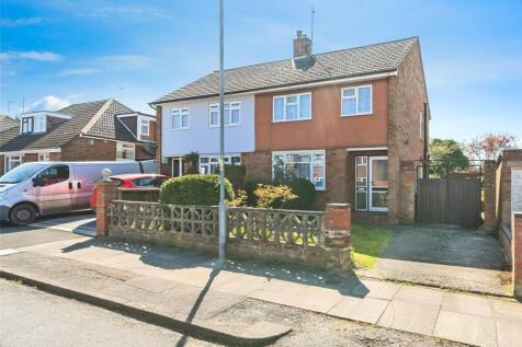 Blows Road, Bedfordshire LU5 3 bed semi