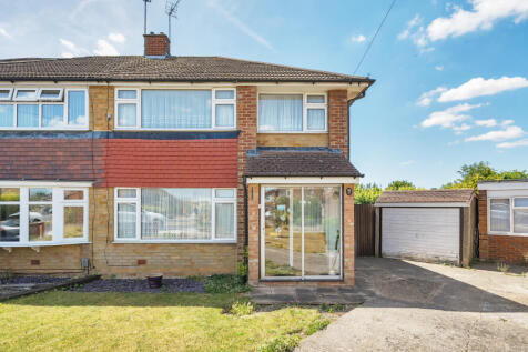 Carterweys, Bedfordshire LU5 3 bed semi
