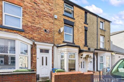 Trafalgar Terrace, Scarborough 2 bed terraced house for sale