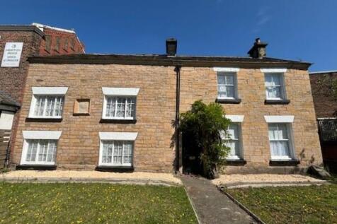 8 bedroom detached house for sale