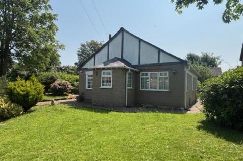 2 bedroom detached bungalow for sale