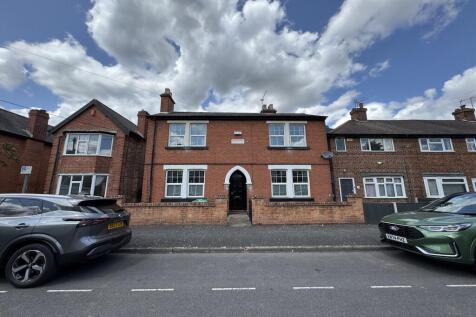38 Highfield Road, Dunkirk, NG7 2JN 3 bed detached house for sale