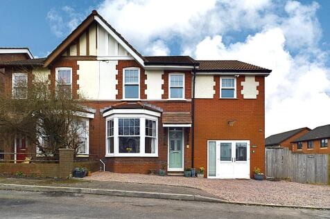 5 bedroom semi-detached house for sale