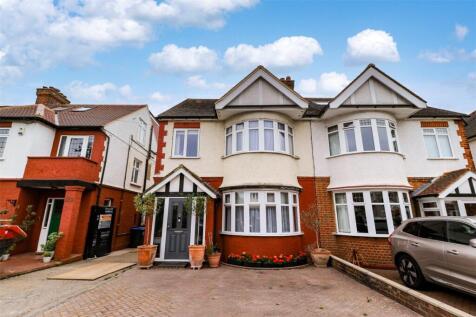5 bedroom semi-detached house for sale