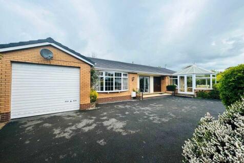 3 bedroom detached bungalow for sale