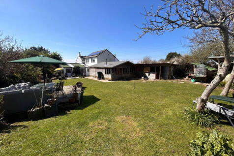 Creegbrawse, Chacewater Truro 2 bed semi