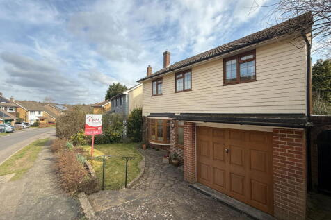 Riverside, Forest Row 4 bed detached house for sale