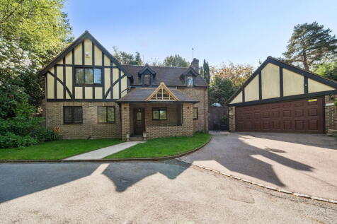 Melfort Road, Crowborough 2 bed detached house for sale