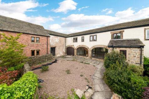 Denby Dale Road, Bretton, WF4 3 bed cottage for sale