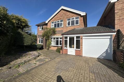 Truro Close, Lichfield 3 bed detached house for sale