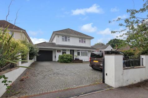Clarendon Road, Broadstone, Dorset, BH18 4 bed detached house for sale