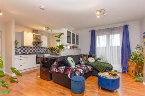 1 bedroom flat for sale