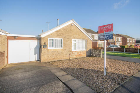 2 bedroom bungalow for sale