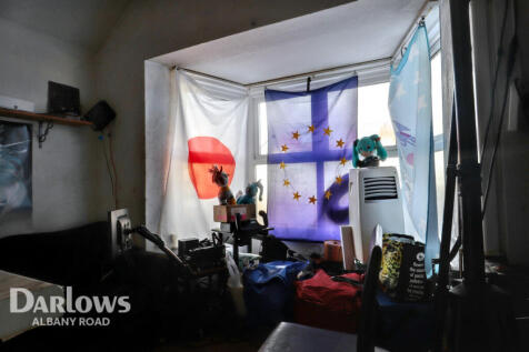 Connaught Road, Cardiff 1 bed apartment for sale