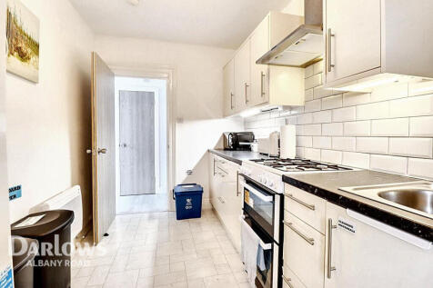 Connaught Road, Cardiff 2 bed apartment for sale