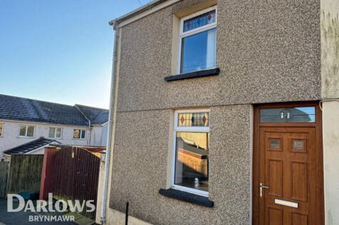 2 bedroom end of terrace house for sale