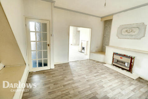 Caerphilly Road, Caerphilly 3 bed terraced house for sale