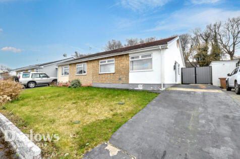 2 bedroom semi-detached bungalow for sale