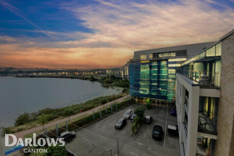 Ferry Court, CARDIFF 2 bed apartment for sale