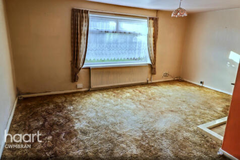 Maendy Wood Rise, Cwmbran 3 bed terraced house for sale