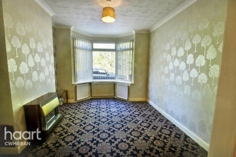 Llantarnam Road, Cwmbran 3 bed terraced house for sale