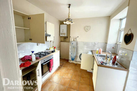 Hylton Terrace, Treharris 3 bed terraced house for sale