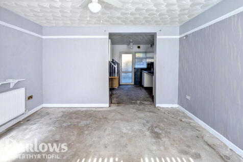 Commercial Street, New Tredegar 2 bed terraced house for sale