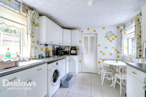 Billingham Crescent, Merthyr Tydfil 3 bed semi