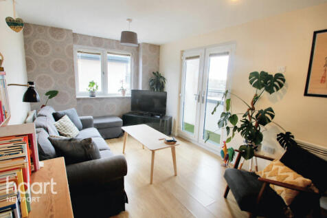 Millennium Walk, Newport 2 bed flat for sale