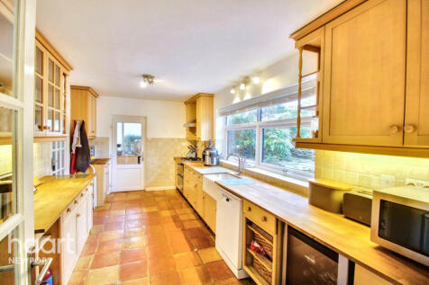 Fields Park Road, Newport 4 bed detached house for sale