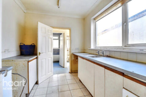 Bishop Street, Newport 3 bed terraced house for sale