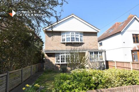 2 bedroom ground floor maisonette for sale