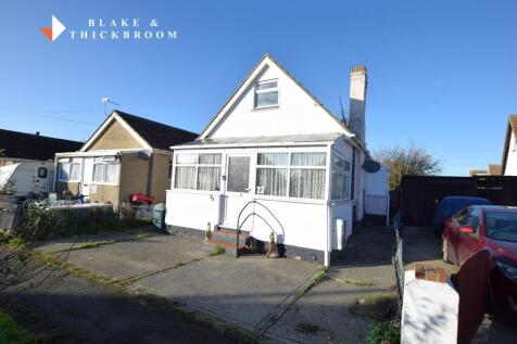 2 bedroom detached bungalow for sale